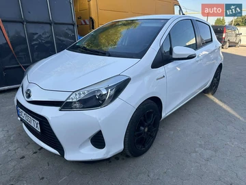 Авто Toyota Yaris 2013 № 7868583