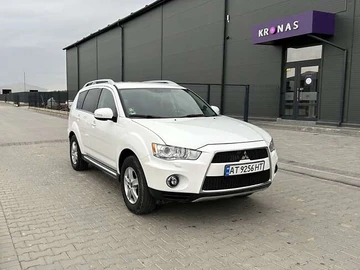 Авто Mitsubishi Outlander Xl 2010 № 7868588