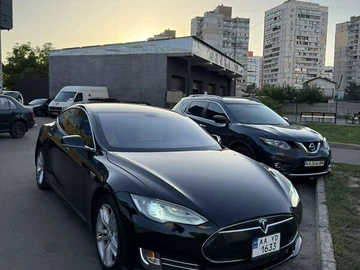 Авто Tesla Model S 2013 № 7868611