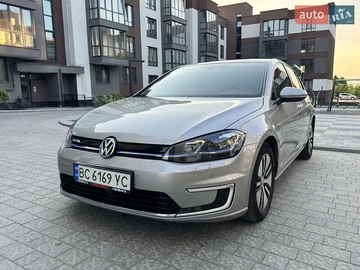 Авто Volkswagen E-Golf 2017 № 7868616