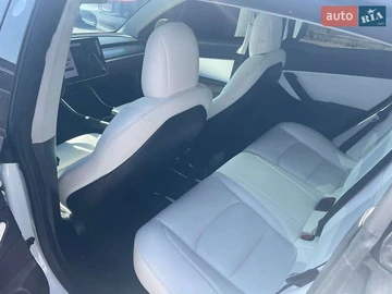 Авто Tesla Model 3 2020 № 7868686