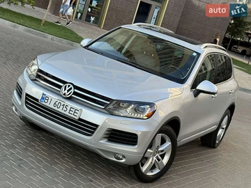 Авто Volkswagen Touareg 2012 № 7868713