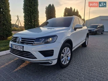 Авто Volkswagen Touareg 2015 № 7868743