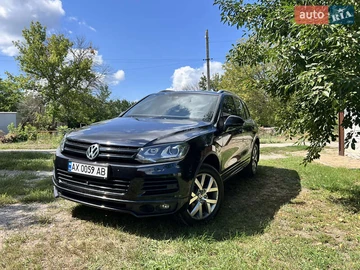 Авто Volkswagen Touareg 2014 № 7868751