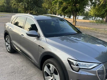 Авто Audi E-Tron 2019 № 7868844