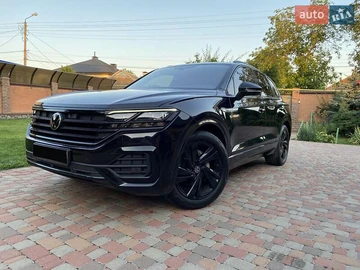 Авто Volkswagen Touareg 2021 № 7868873