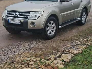 Авто Mitsubishi Pajero Wagon 2009 № 7868945