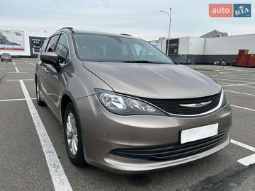 Авто Chrysler Pacifica 2017 № 7869146