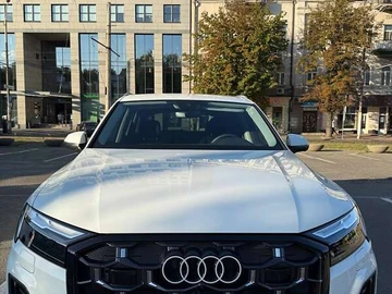 Авто Audi Q7 2025 № 7869413