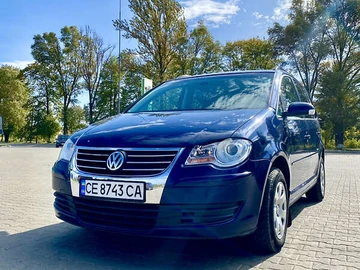 Авто Volkswagen Touran 2009 № 7869532