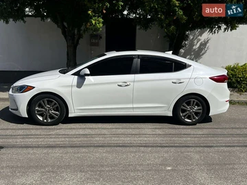Авто Hyundai Elantra 2016 № 7869607