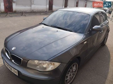 Авто BMW 1 Series 2006 № 7869912