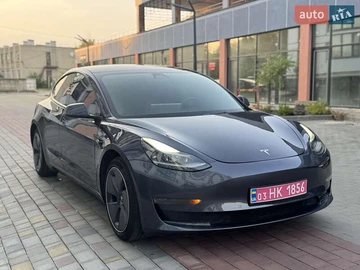 Авто Tesla Model 3 2021 № 7870101