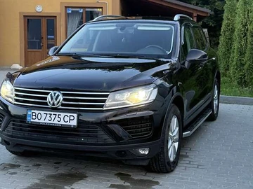 Авто Volkswagen Touareg 2015 № 7870155