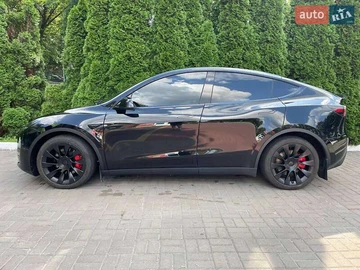 Авто Tesla Model Y 2023 № 7870178
