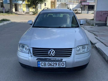 Авто Volkswagen Passat 2004 № 7870299
