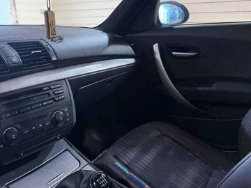 Авто BMW 1 Series 2004 № 7870301