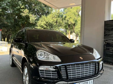 Авто Porsche Cayenne 2006 № 7870528