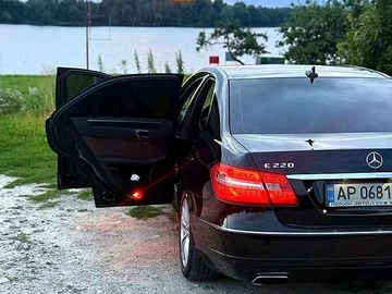 Авто Mercedes E-Class 2011 № 7870564