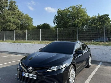 Авто Toyota Camry 2018 № 7870608