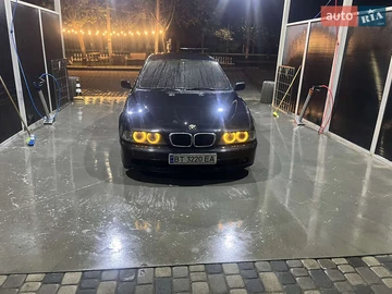 Авто BMW 5 Series 2001 № 8013150
