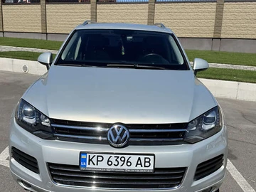 Авто Volkswagen Touareg 2013 № 7871024