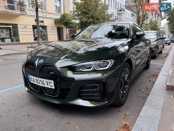 Авто BMW I4 2023 № 7871108