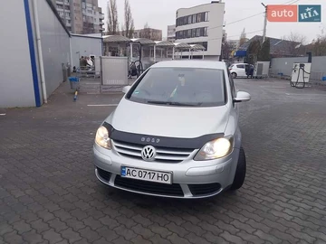 Авто Volkswagen Golf Plus 2005 № 7871218