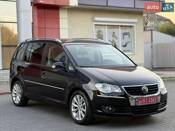 Авто Volkswagen Touran 2008 № 7871311