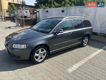 Авто Volvo V50 2011 № 7871344