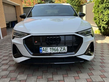 Авто Audi E-Tron S Sportback 2021 № 7871649