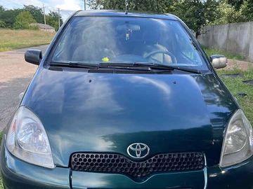 Авто Toyota Yaris 2000 № 7871706