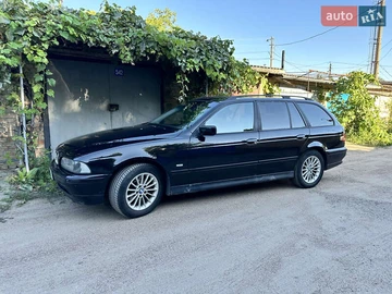 Авто BMW 5 Series 2001 № 7871755