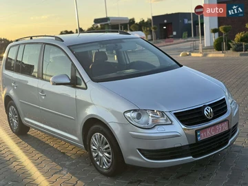 Авто Volkswagen Touran 2007 № 7871973