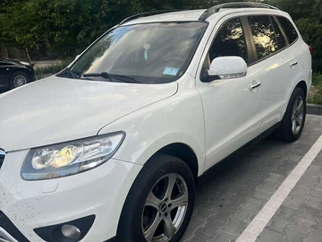 Авто Hyundai Santa Fe 2011 № 7872144