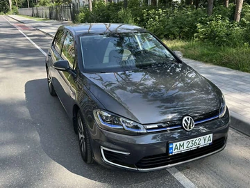 Авто Volkswagen E-Golf 2018 № 7872146