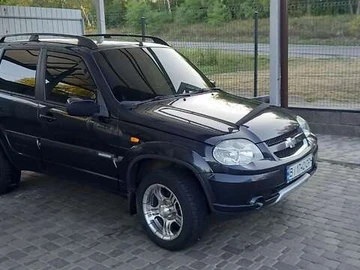 Авто Chevrolet Niva 2010 № 7872228