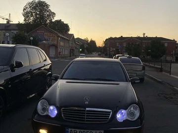 Авто Mercedes C-Class 2003 № 7872259