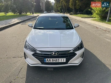 Авто Hyundai Elantra 2019 № 7872275