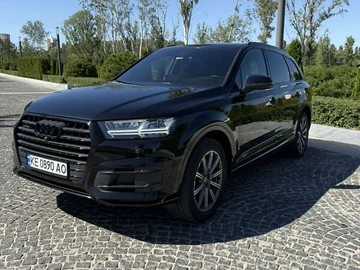 Авто Audi Q7 2019 № 7872457