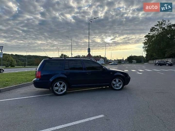 Авто Volkswagen Golf 2000 № 7872496