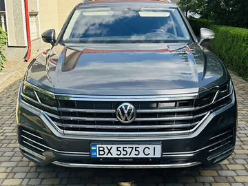 Авто Volkswagen Touareg 2018 № 7872947