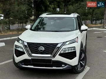 Авто Nissan Rogue 2023 № 7873261