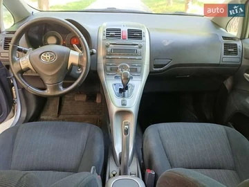 Авто Toyota Auris 2008 № 7873399
