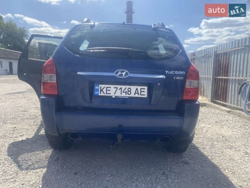 Авто Hyundai Tucson 2004 № 7873457