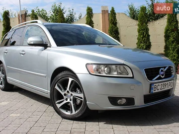 Авто Volvo V50 2012 № 7873531