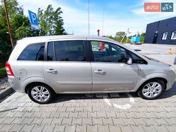 Авто Opel Zafira 2009 № 7873941