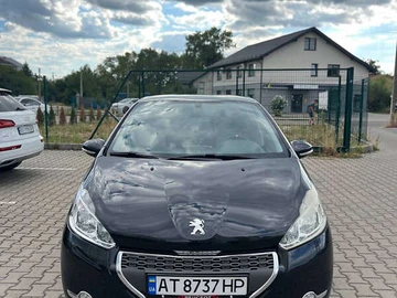 Авто Peugeot 208 2012 № 7873959
