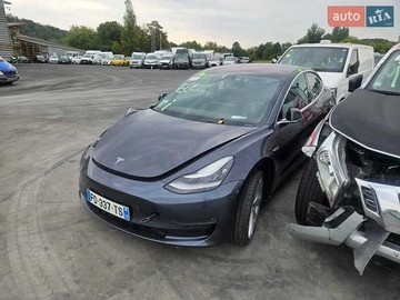 Авто Tesla Model 3 2019 № 7874148