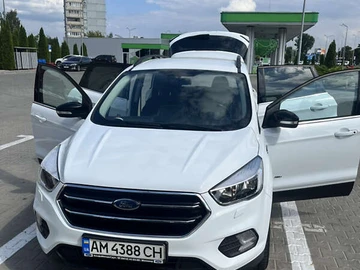 Авто Ford Kuga 2017 № 7874238